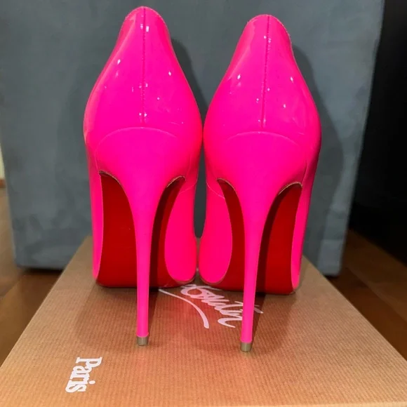 So Kate Christian Louboutin 120, 35.5 Shocking Hot Pink Patent Leather - Picture 4 of 8